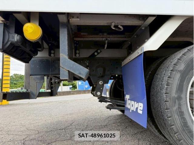 Isuzu ELF TRUCK 2020-09 7616366-11