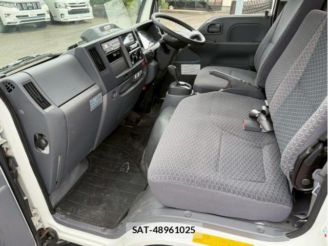 Isuzu ELF TRUCK 2020-09 7616366-19