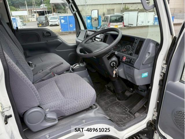 Isuzu ELF TRUCK 2020-09 7616366-21