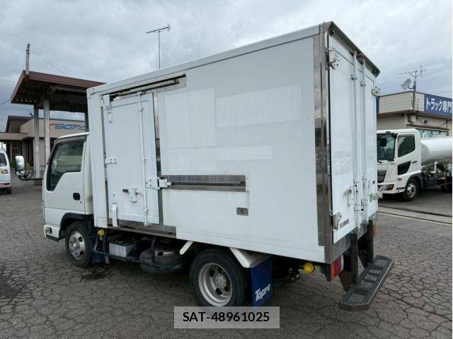 Isuzu ELF TRUCK 2020-09 7616366-3