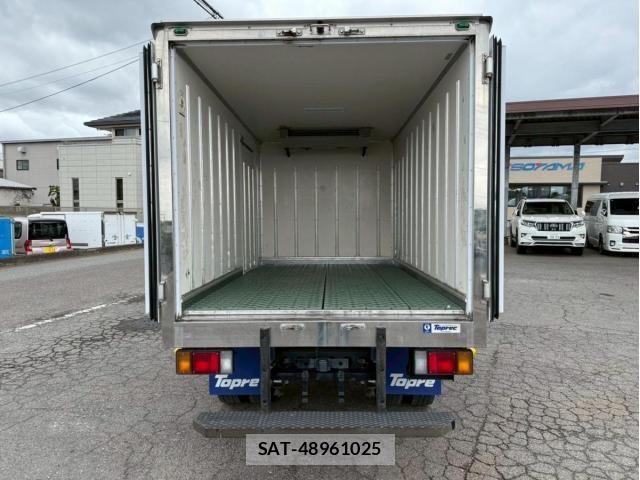 Isuzu ELF TRUCK 2020-09 7616366-5