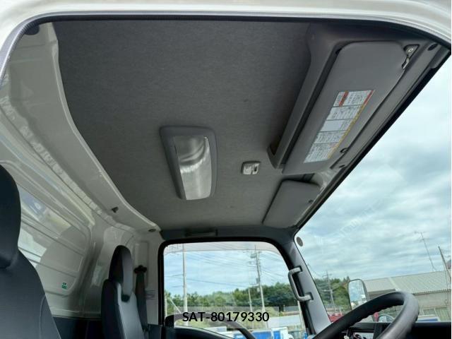 Isuzu ELF TRUCK 2019-11 7616359-15