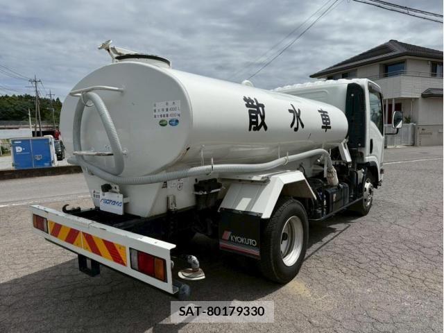 Isuzu ELF TRUCK 2019-11 7616359-3