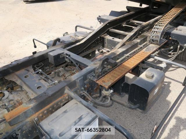 Isuzu ELF TRUCK 2016-02 7616356-12