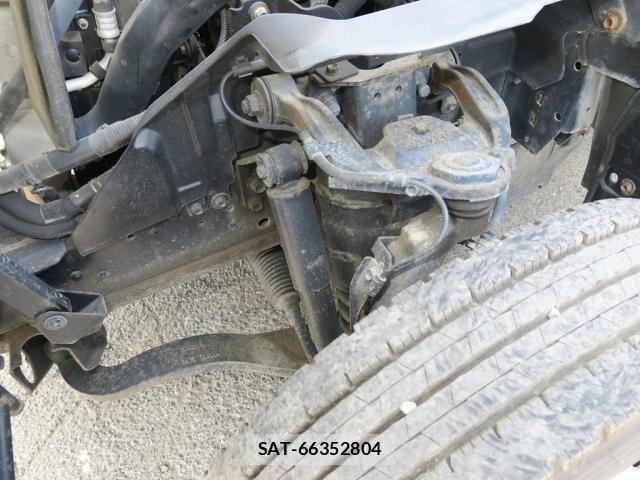 Isuzu ELF TRUCK 2016-02 7616356-26