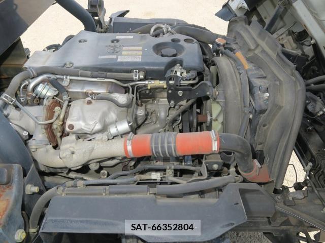 Isuzu ELF TRUCK 2016-02 7616356-28