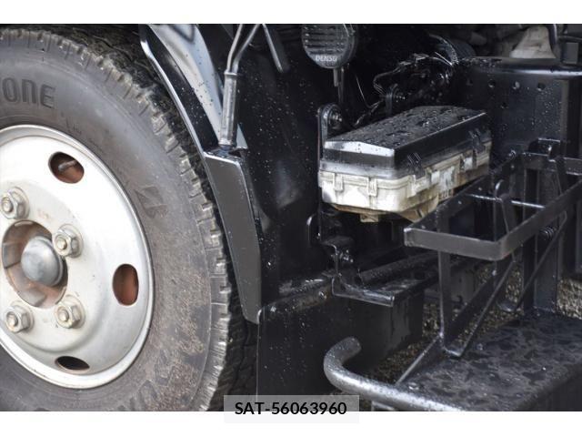 Isuzu ELF TRUCK 2011-05 7616373-29