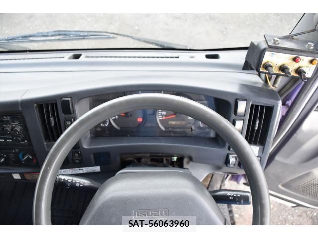 Isuzu ELF TRUCK 2011-05 7616373-3