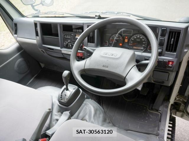 Isuzu ELF TRUCK 2017-04 7616369-2