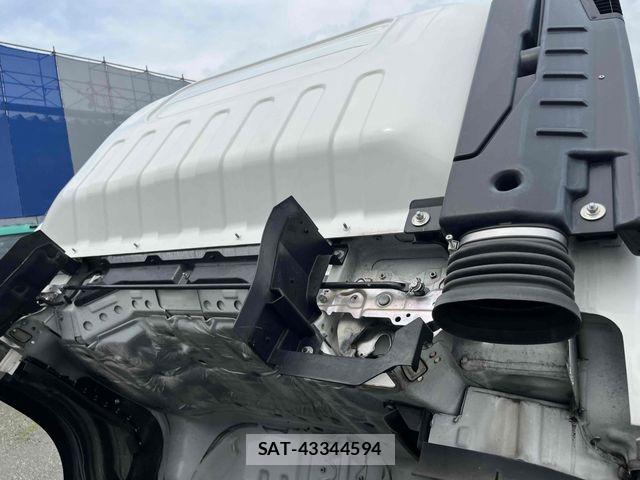 Isuzu ELF TRUCK 2020-05 7616368-15