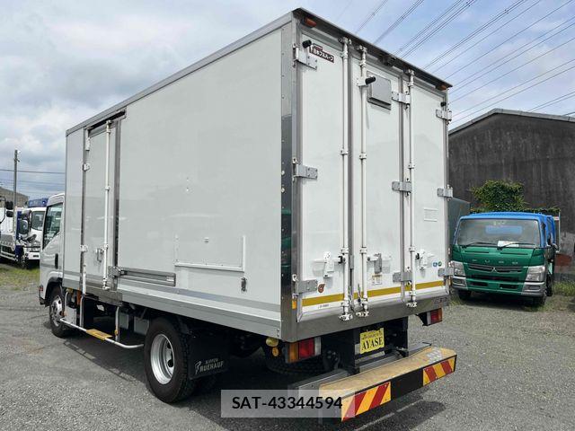 Isuzu ELF TRUCK 2020-05 7616368-3
