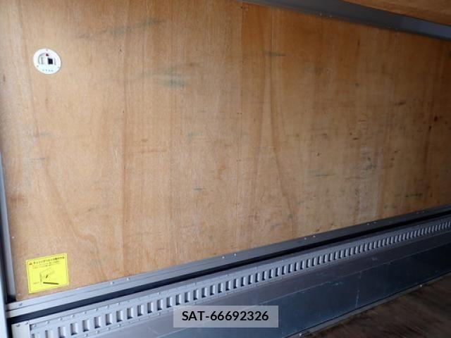 Isuzu ELF TRUCK 2017-01 7616357-19