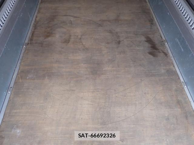 Isuzu ELF TRUCK 2017-01 7616357-24