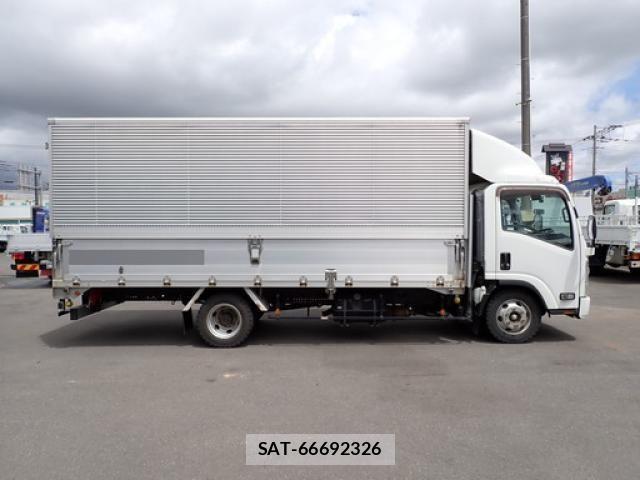 Isuzu ELF TRUCK 2017-01 7616357-3