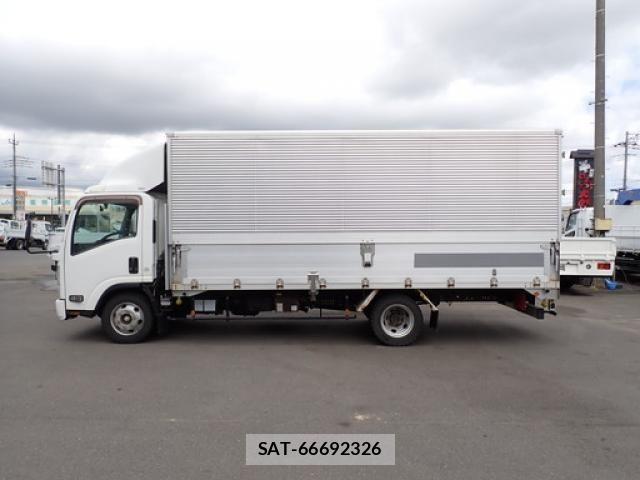 Isuzu ELF TRUCK 2017-01 7616357-7