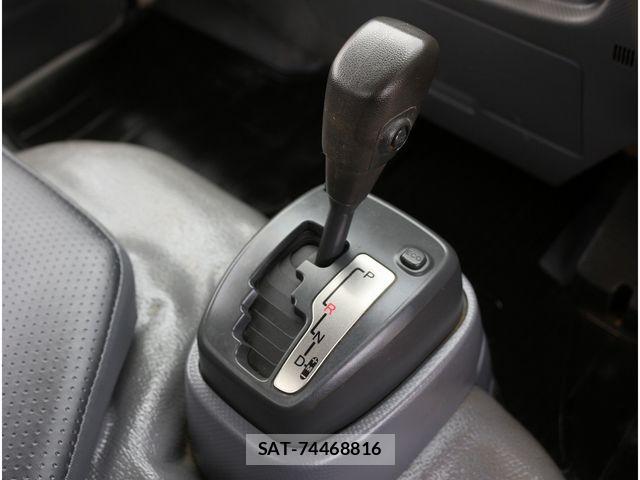 Isuzu ELF TRUCK 2018-05 7616365-23