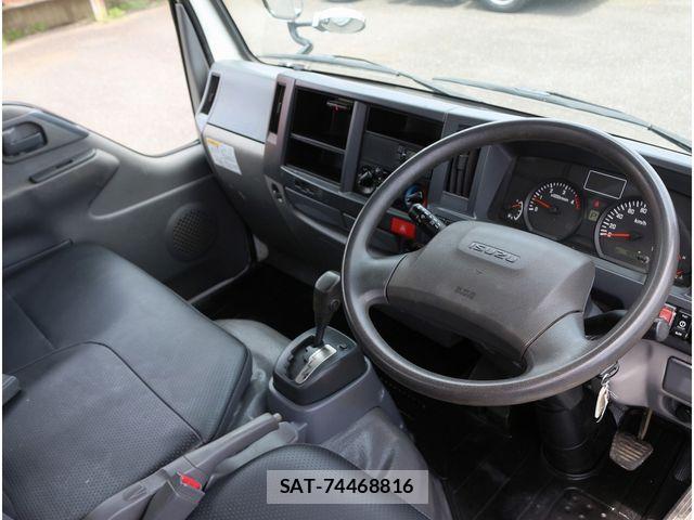 Isuzu ELF TRUCK 2018-05 7616365-2