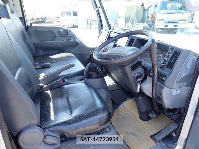 Isuzu ELF TRUCK 2015-03 7616363-10