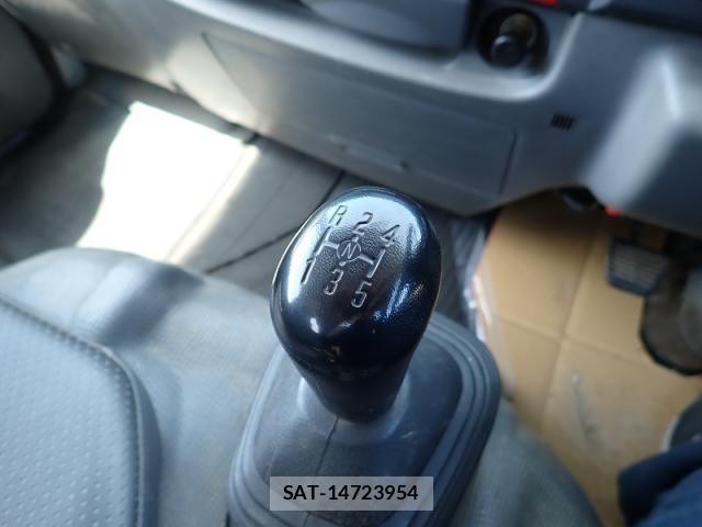 Isuzu ELF TRUCK 2015-03 7616363-14