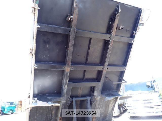 Isuzu ELF TRUCK 2015-03 7616363-17