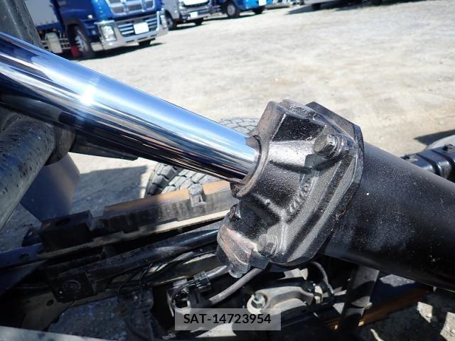 Isuzu ELF TRUCK 2015-03 7616363-18