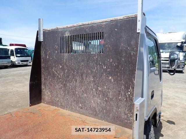 Isuzu ELF TRUCK 2015-03 7616363-8