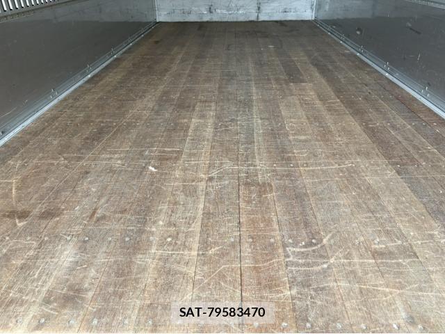 Isuzu ELF TRUCK 2019-04 7616353-13
