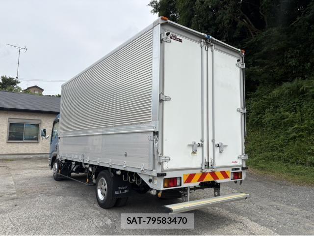 Isuzu ELF TRUCK 2019-04 7616353-1