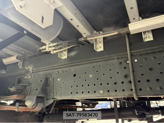 Isuzu ELF TRUCK 2019-04 7616353-22