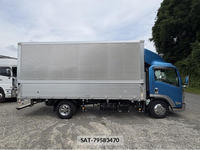 Isuzu ELF TRUCK 2019-04 7616353-6