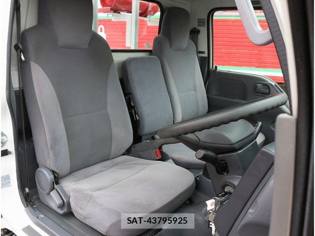 Isuzu ELF TRUCK 2015-10 7616374-18
