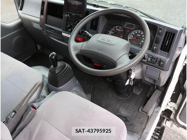 Isuzu ELF TRUCK 2015-10 7616374-19
