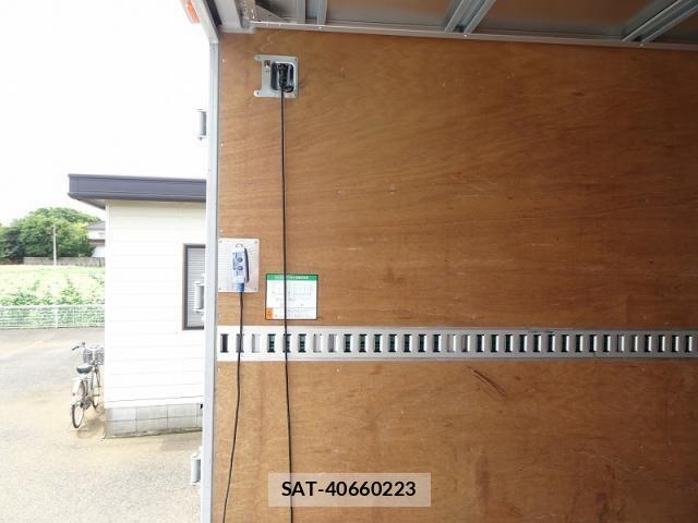 Isuzu ELF TRUCK 2023-08 7616354-11