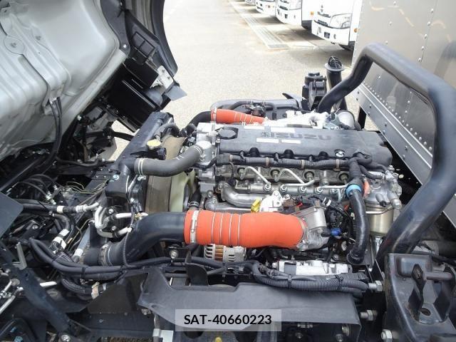 Isuzu ELF TRUCK 2023-08 7616354-16
