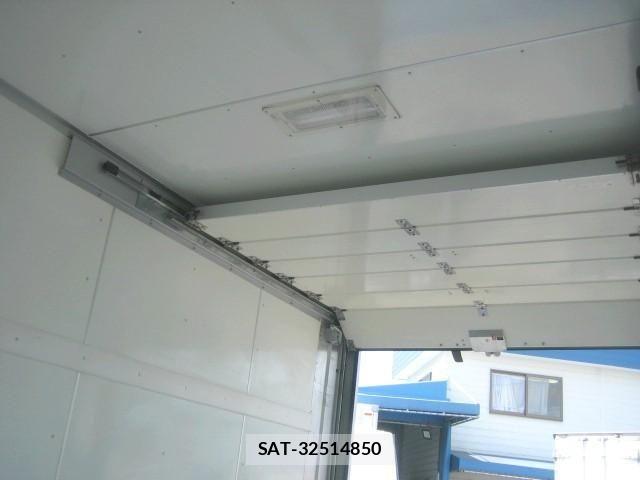Isuzu ELF TRUCK 2016-08 7616372-12