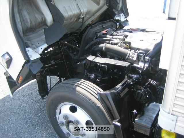 Isuzu ELF TRUCK 2016-08 7616372-20