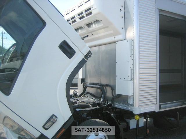 Isuzu ELF TRUCK 2016-08 7616372-23