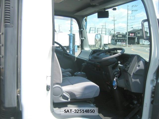 Isuzu ELF TRUCK 2016-08 7616372-25