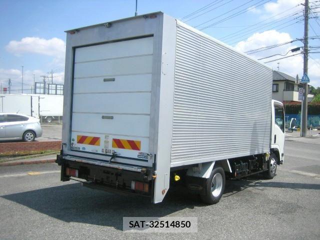 Isuzu ELF TRUCK 2016-08 7616372-2