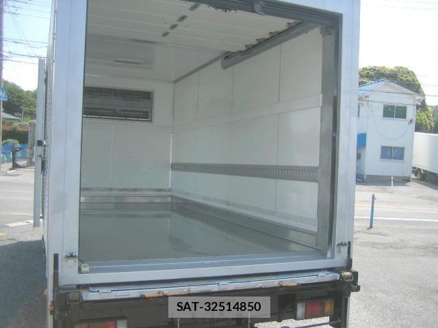 Isuzu ELF TRUCK 2016-08 7616372-6