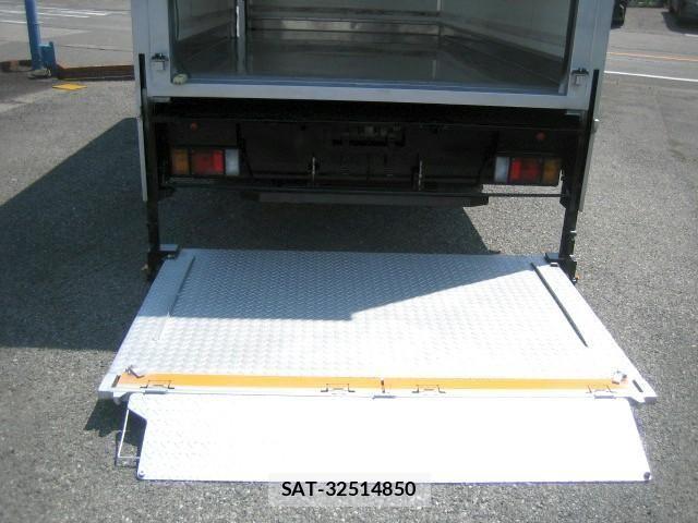 Isuzu ELF TRUCK 2016-08 7616372-7