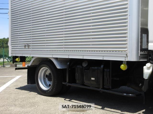 Isuzu ELF TRUCK 2019-02 7616367-10