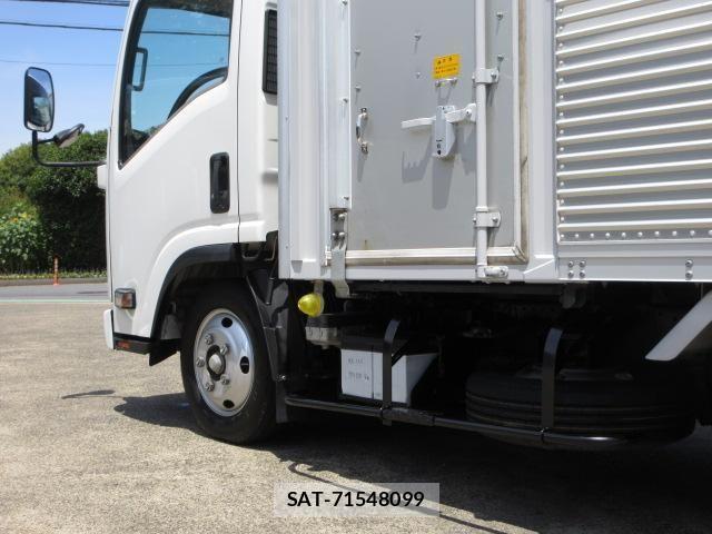 Isuzu ELF TRUCK 2019-02 7616367-18