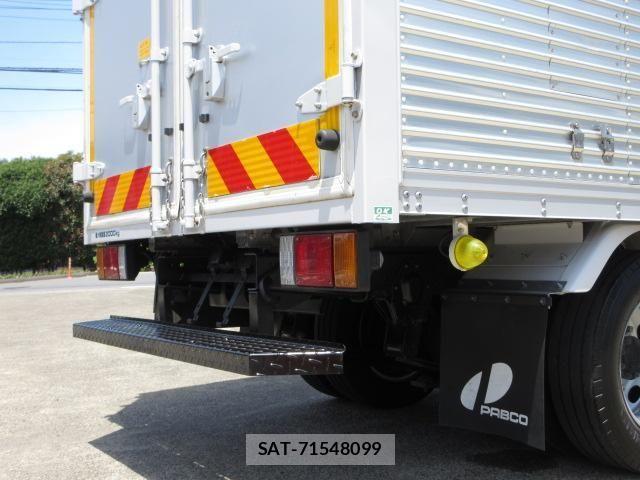 Isuzu ELF TRUCK 2019-02 7616367-20