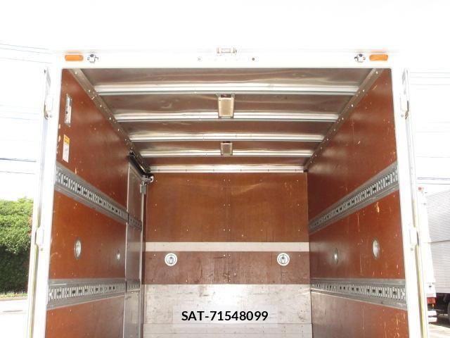 Isuzu ELF TRUCK 2019-02 7616367-23