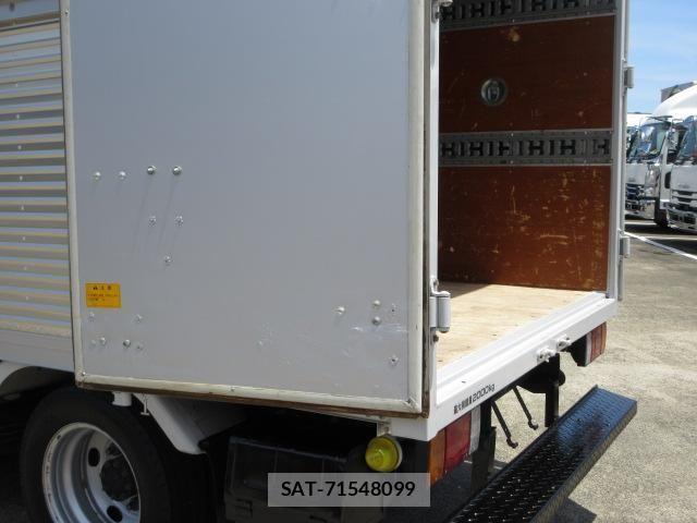 Isuzu ELF TRUCK 2019-02 7616367-28
