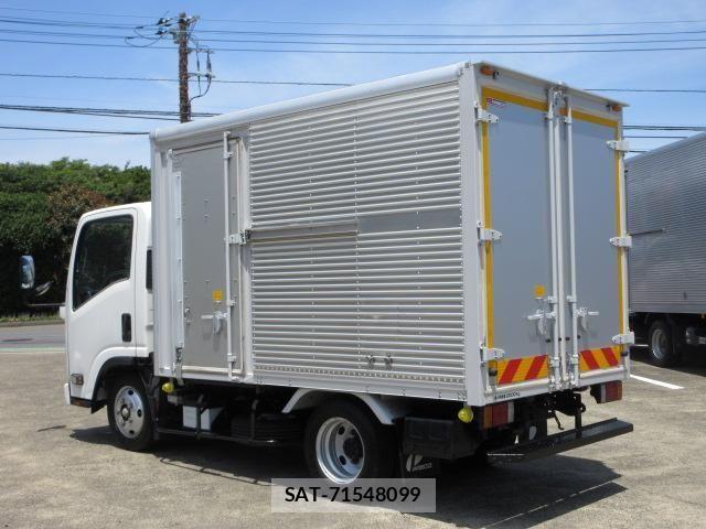 Isuzu ELF TRUCK 2019-02 7616367-3