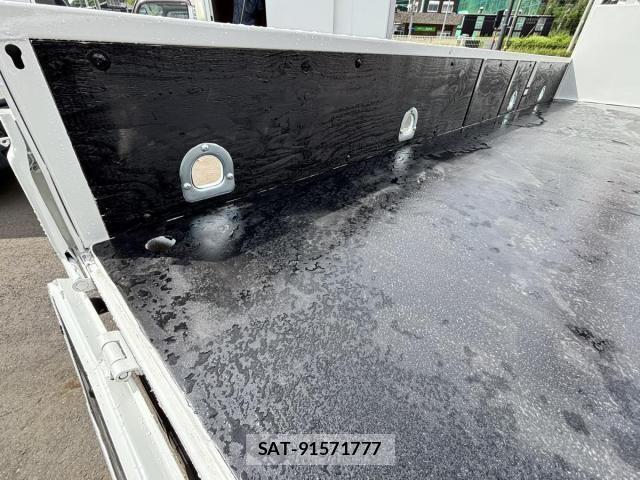 Isuzu ELF TRUCK 2014-03 7722997-10