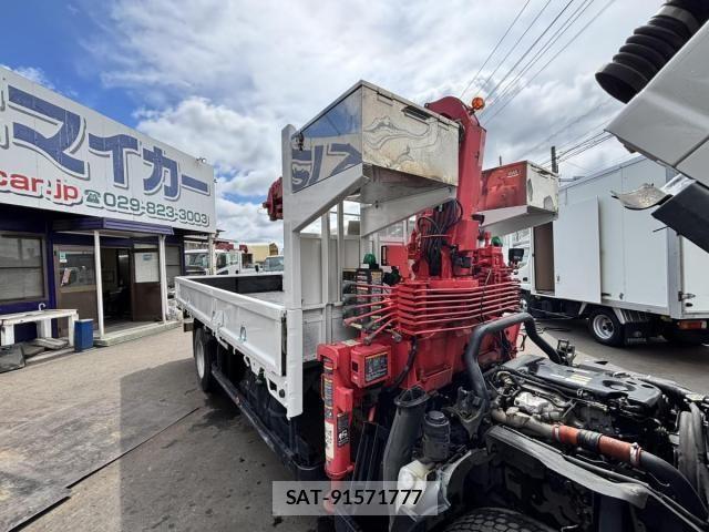 Isuzu ELF TRUCK 2014-03 7722997-24
