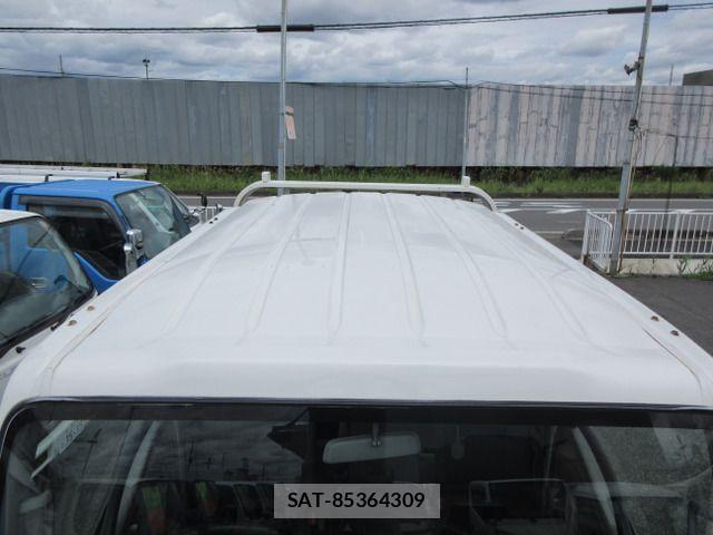 Isuzu ELF TRUCK 2008-01 7723033-9